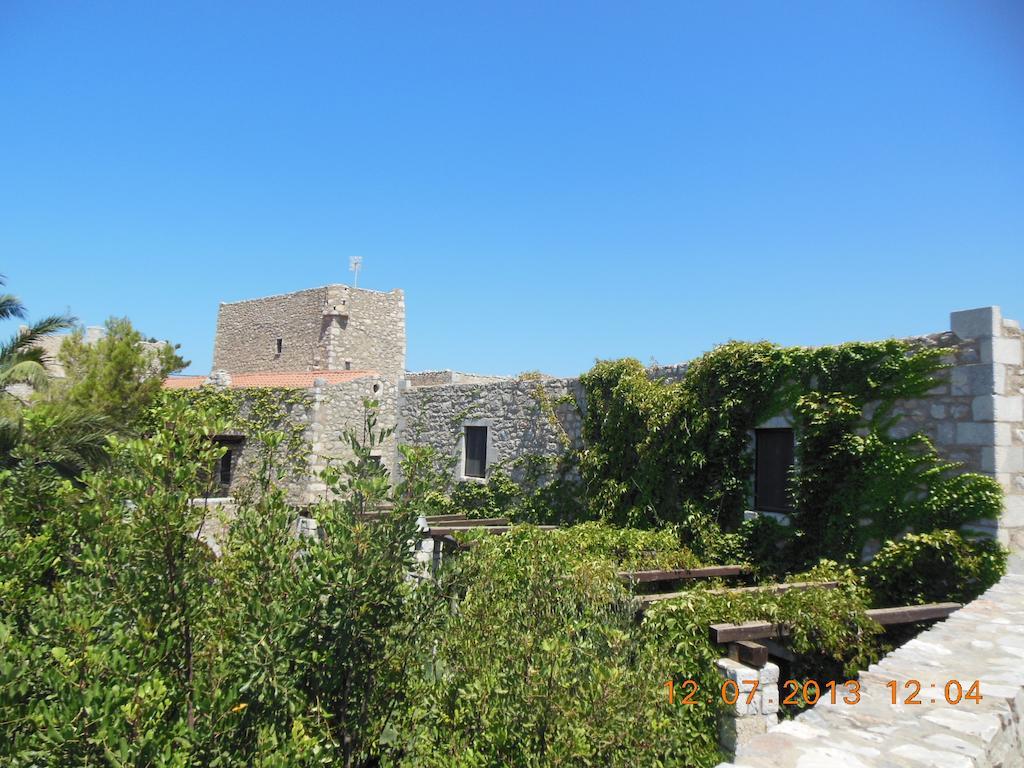 Hotel Tsitsiris Castle Stavríon Exteriér fotografie